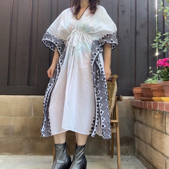 Leila Ligougnie The Daphne Embroidered Caftan OS - Picture 4 of 6